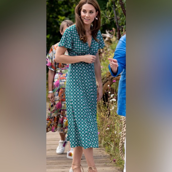 Sandro printed flowing midi dress. ASO Duchess Kate. - Picture 2 of 3